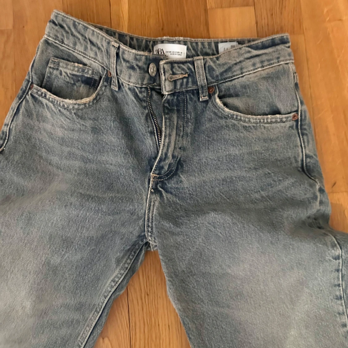 Blå jeansbyxor - 91