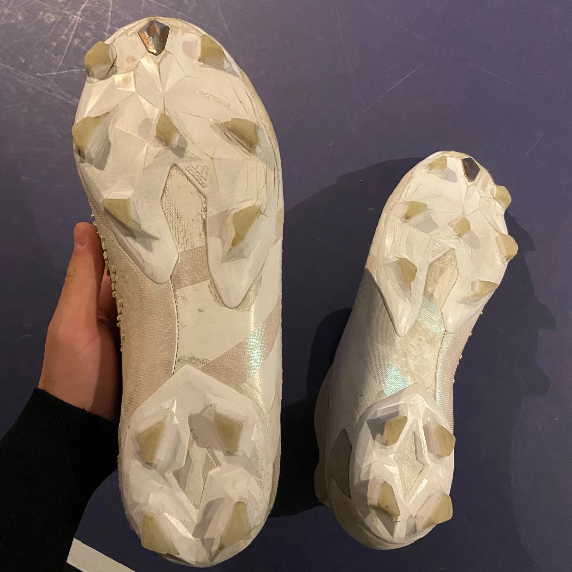 Vita fotbollsskor med dobbar - 1