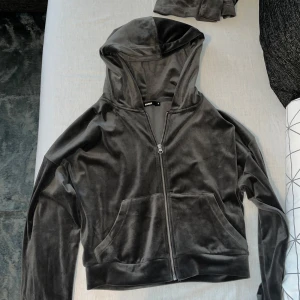 Bik bok velour set - Kan även säljas separat💓 Ej använda