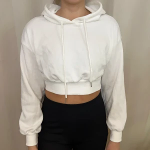 Tröja hoodie - Oanvänd!