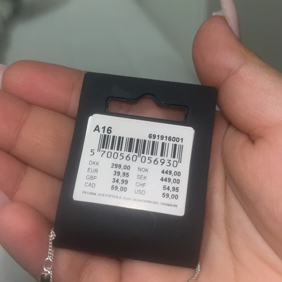 Silverhalsband med kors från Pilgrim - 93