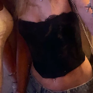 Svart korsett topp  - Svart korsett topp i bra skick! ❤️