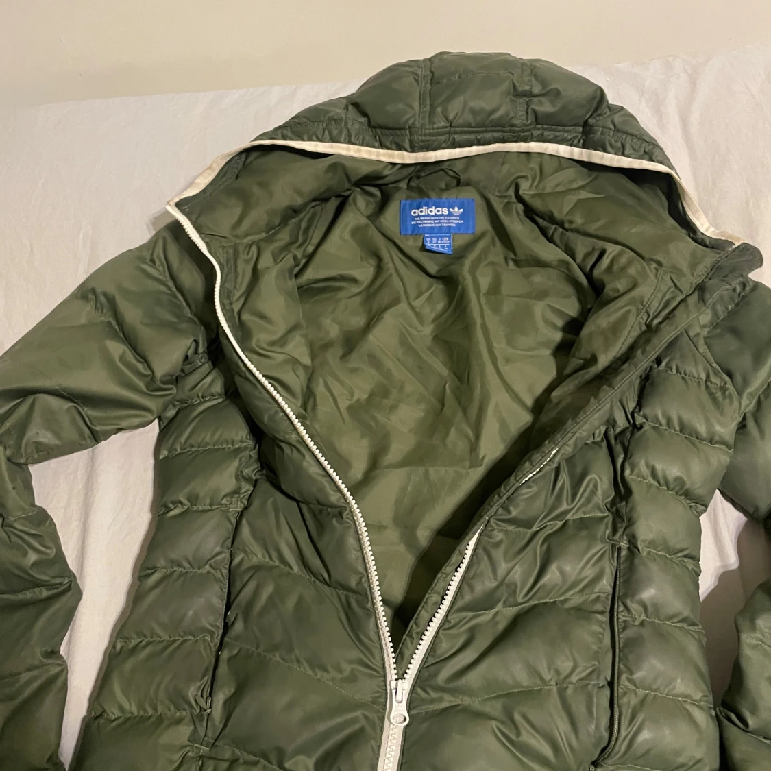 Grön pufferjacka från Adidas - 90