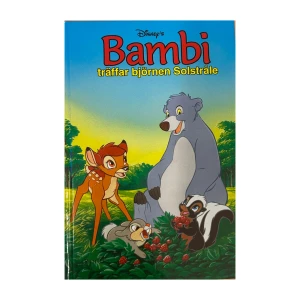 Bambi träffar björnen Solstråle - En färgglad barnbok från Disney där Bambi möter björnen Solstråle. Omslaget visar Bambi tillsammans med sina vänner i en skogsmiljö. Perfekt för unga läsare som älskar klassiska Disney-berättelser.