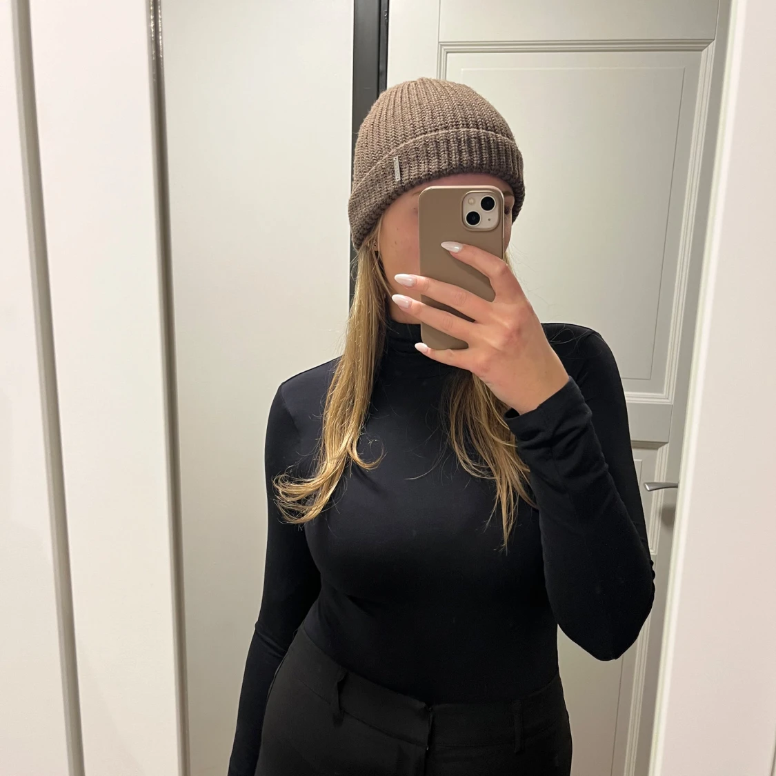 Oanvänd mössa från Aimn - 92