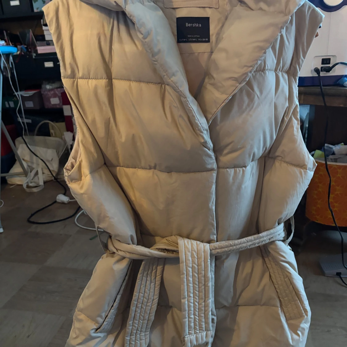 Beige dunväst från Bershka - 93