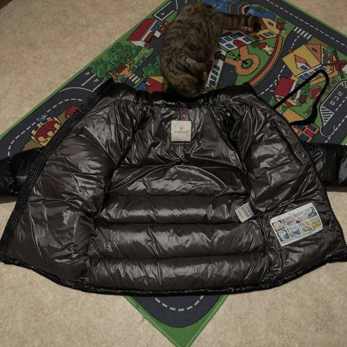 Svart pufferjacka från Moncler - 93