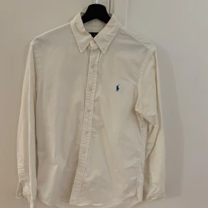 Ralph lauren skjorta - R.L Oxford slim fit | Nypris 2000kr | Storlek M