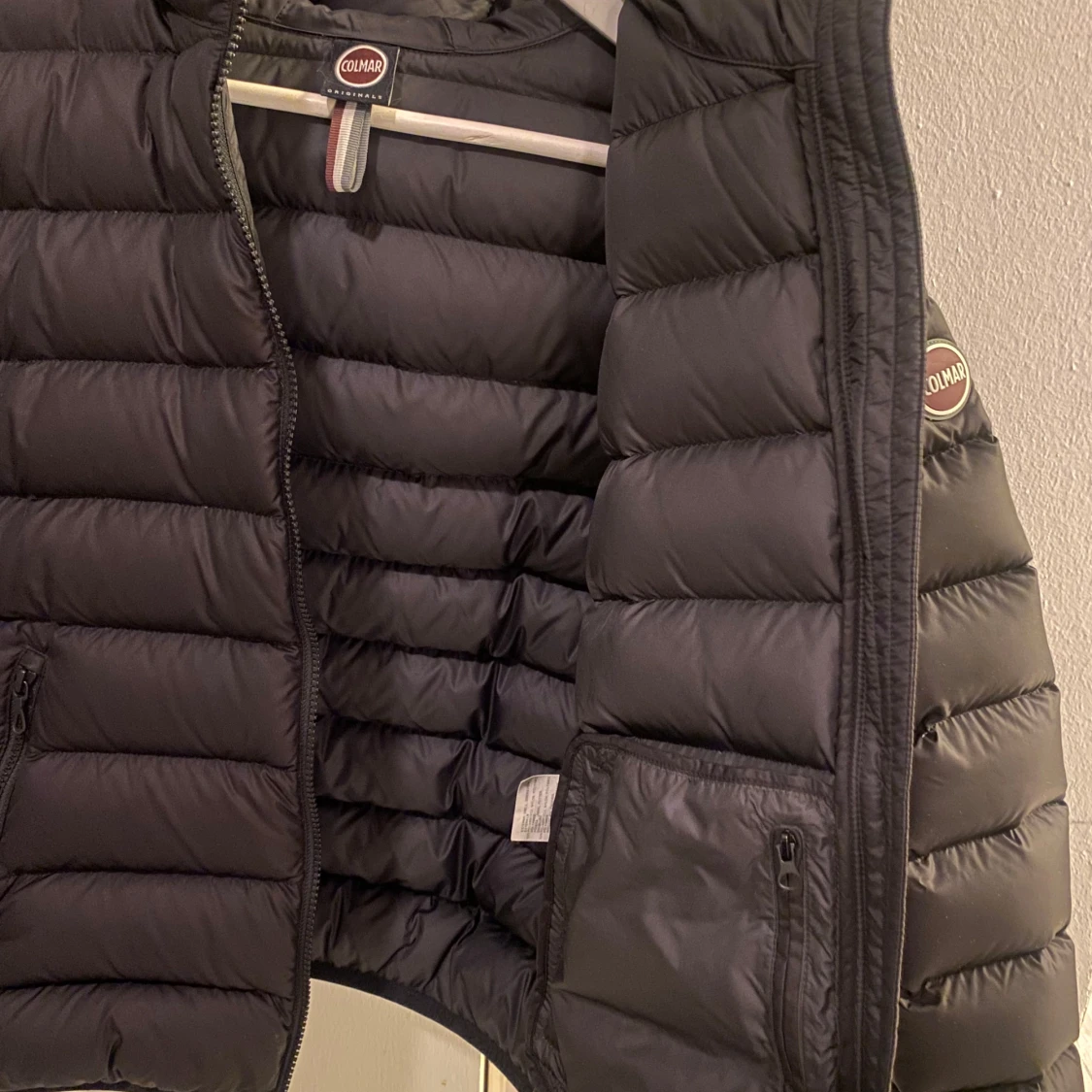Svart dunjacka från Colmar - 91