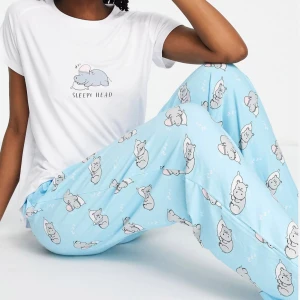 Asos pyjamas  - Pyjamas från Asos använt endast 3 gånger, öppen till prisförslag 🫶🏻
