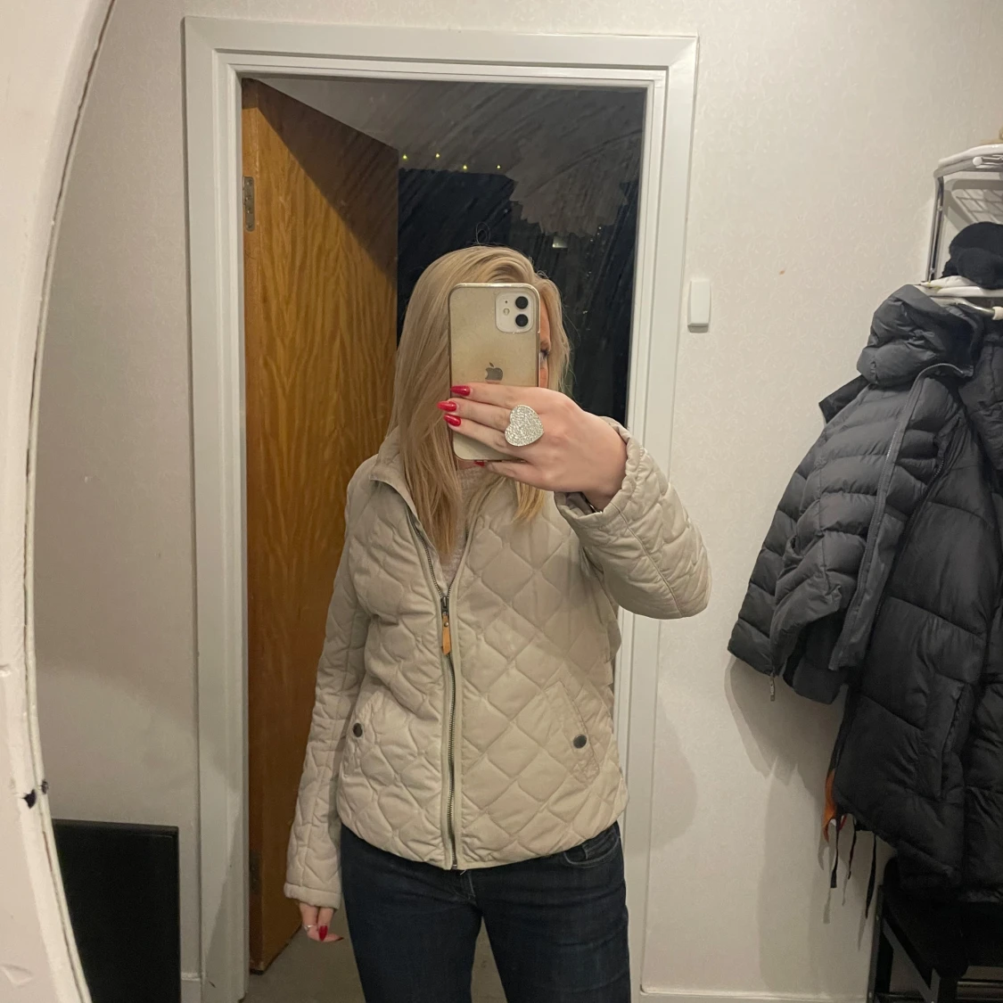 Beige quiltad jacka - 90