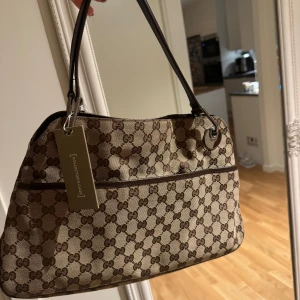 Gucci eclipse  - Äkta, köpte nyss på collectors cage i Köpenhamn. perfekt skick 