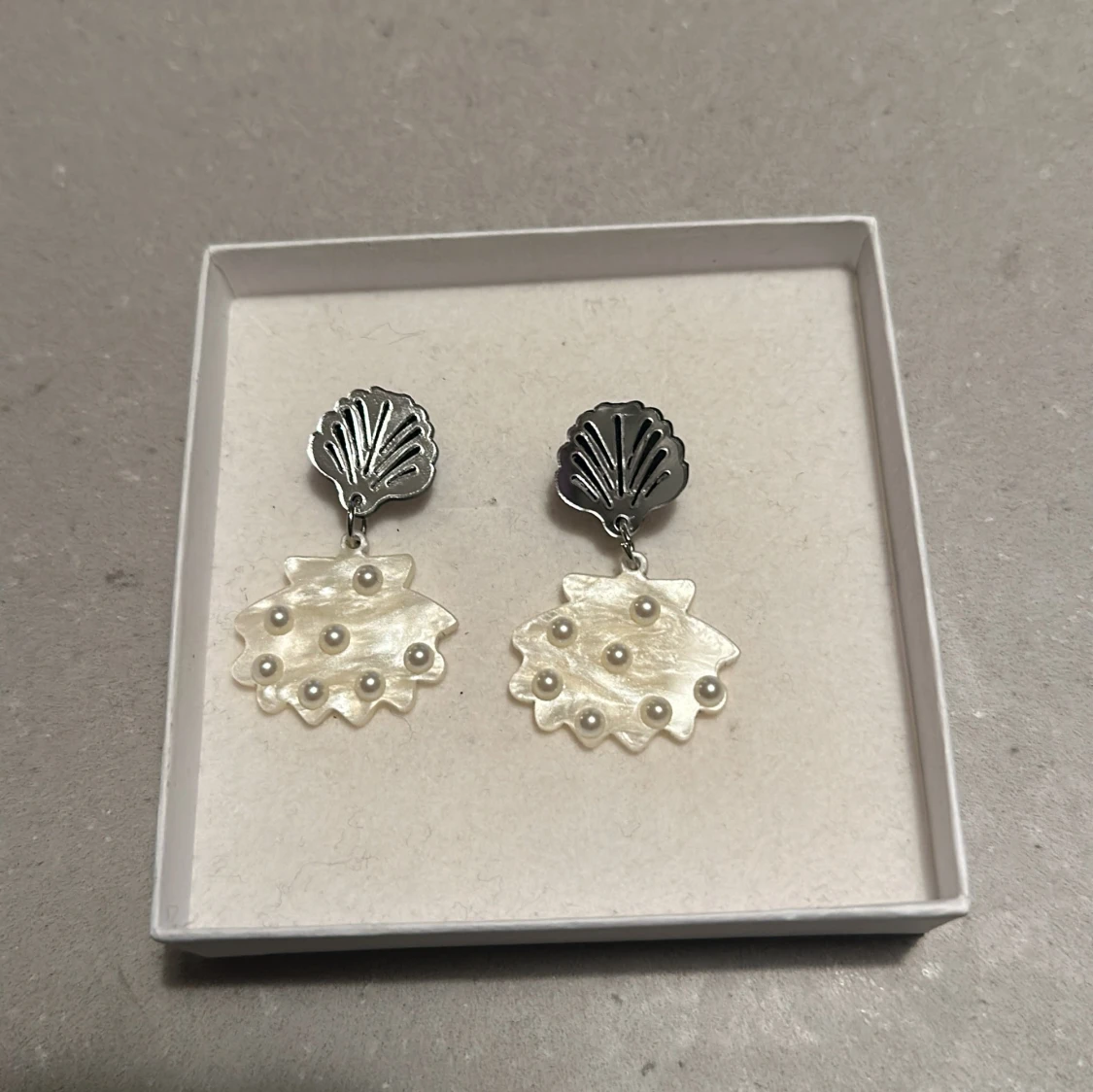 Örhängen från WOS