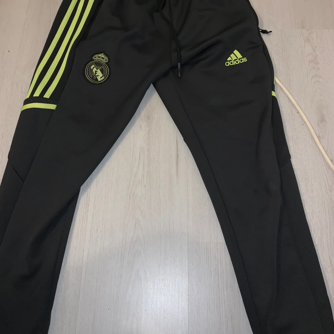 Svart träningsjacka från Adidas - 90