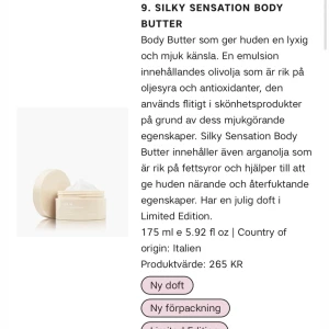 Silky Sensation Body Butter - Plast avtagen och testad! Lyxigt body butter från CAIA med en härlig doft och mjukgörande egenskaper. Innehåller olivolja och arganolja som ger näring och återfuktar huden. Perfekt för en silkeslen känsla. Kommer i en stilren beige burk. Limited Edition.