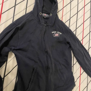 Ralph lauren kofta - Bra skick, sälj för att inte passar på mig, knappt använd 