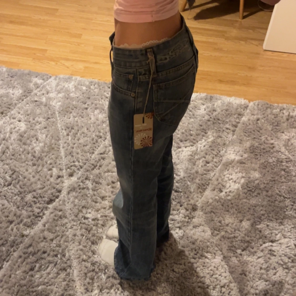 Blå jeans med bootcut - 91