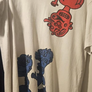 Comme des Garçons T Shirt (L) - Inhandlad i Japan 2017, i princip oanvänd, så är i mycket gott skick!