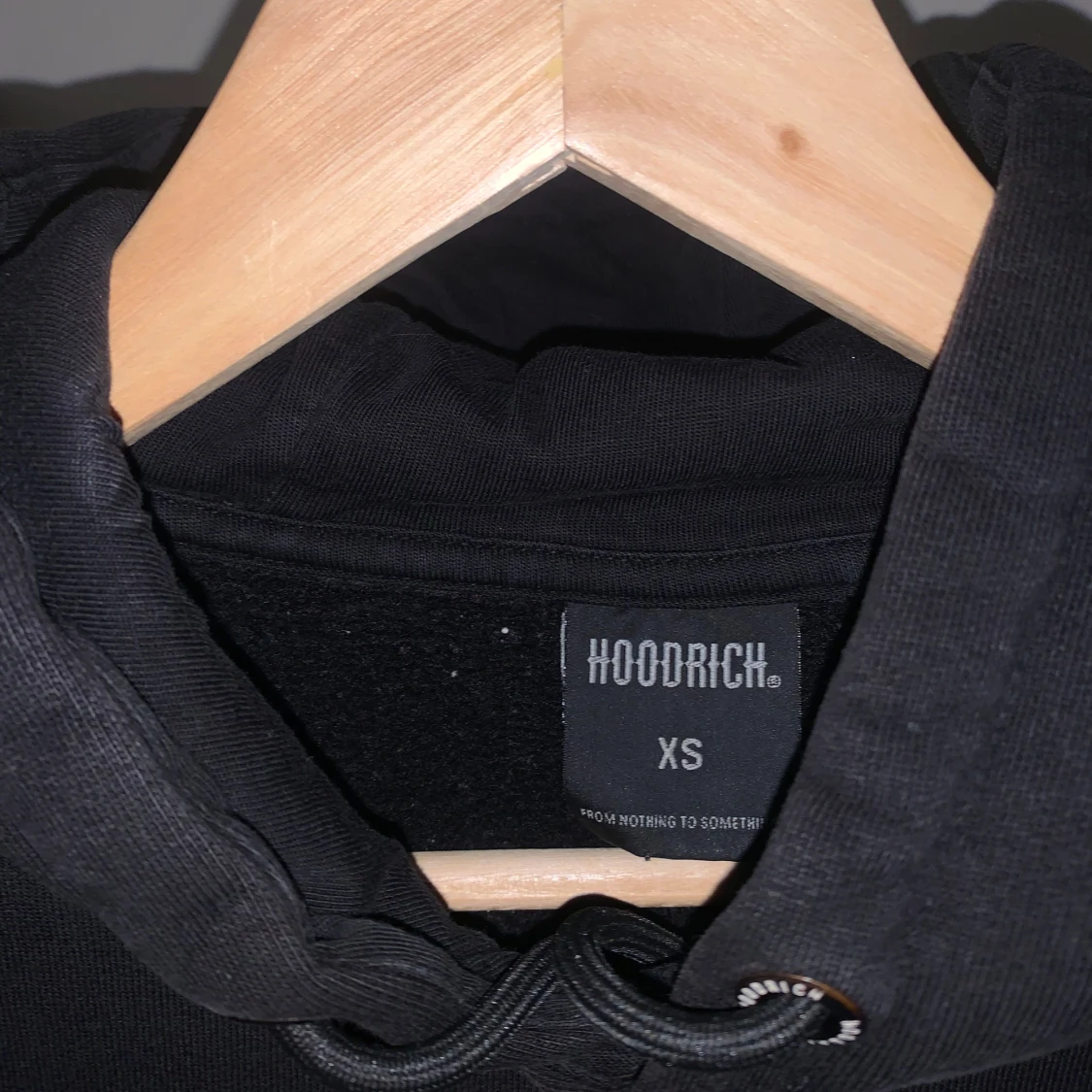 Svart hoodie från Hoodrich - 91