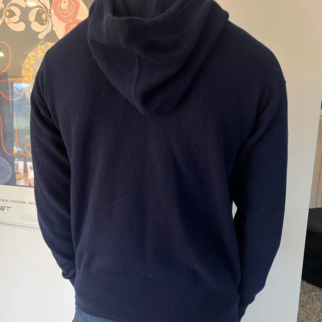 Marinblå kashmirhoodie - 90