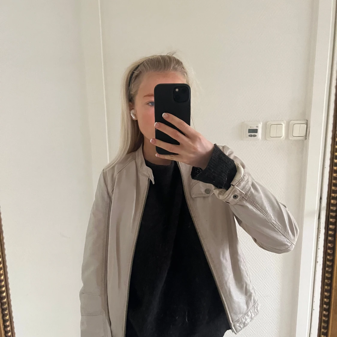 Fin läderjacka - 91