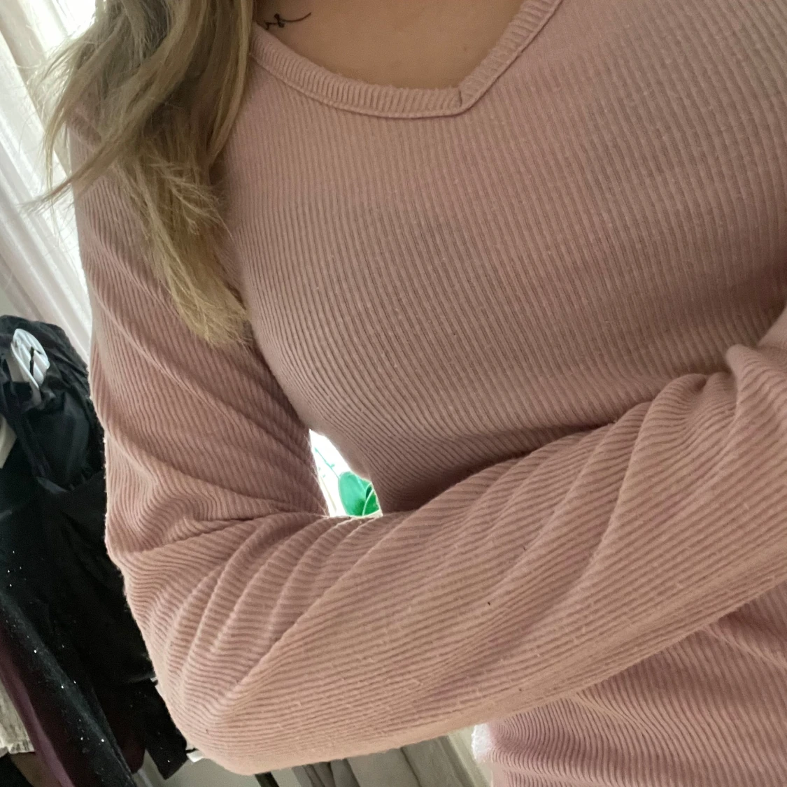 Rosa ribbad tröja - 90