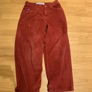 Polar Big boys vin röda baggy jeans storlek xs 👖👖