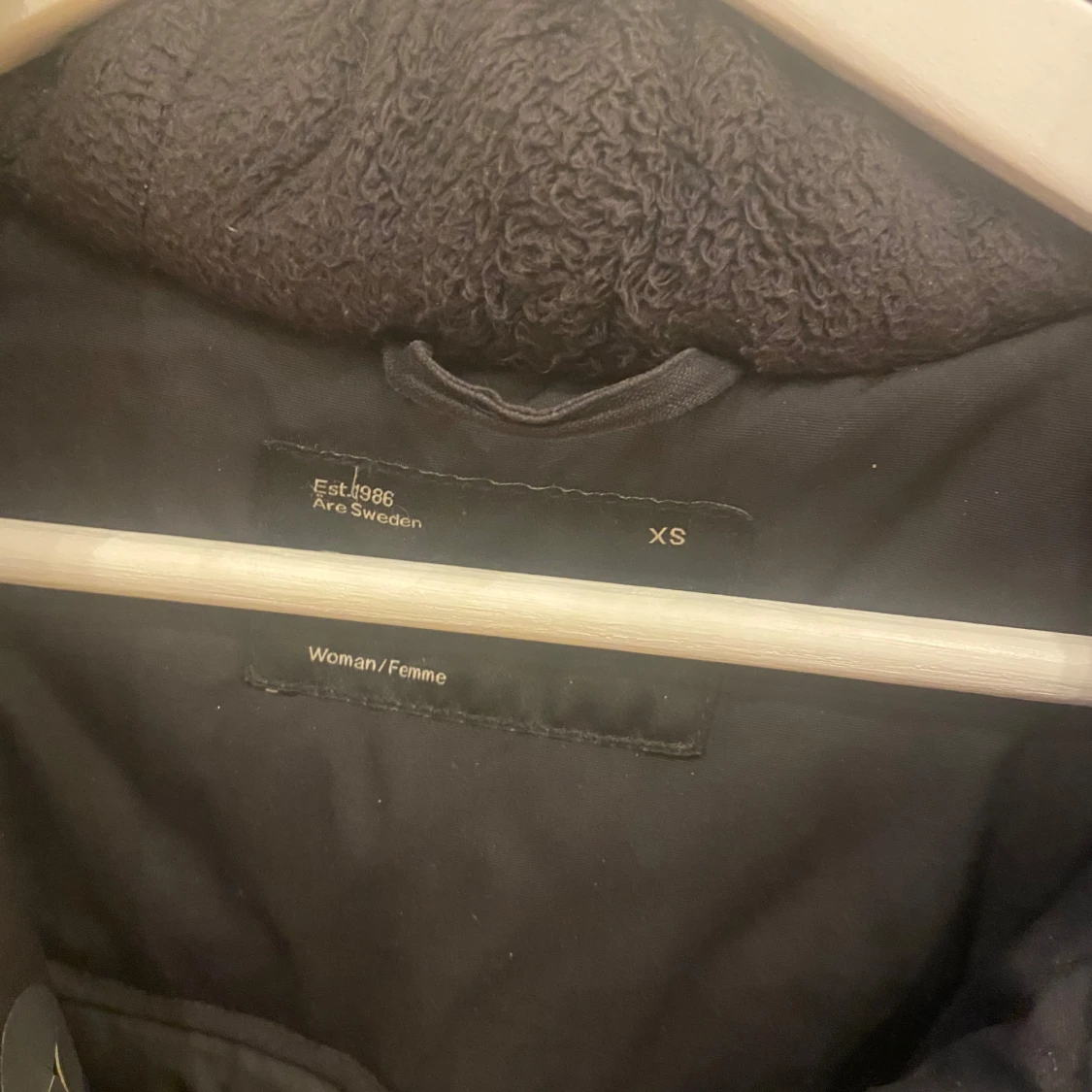 Svart vinterjacka från Peak Performance - 91