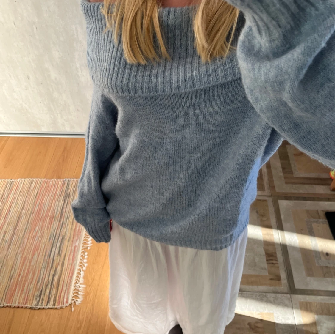 Mysig stickad tröja  - 91