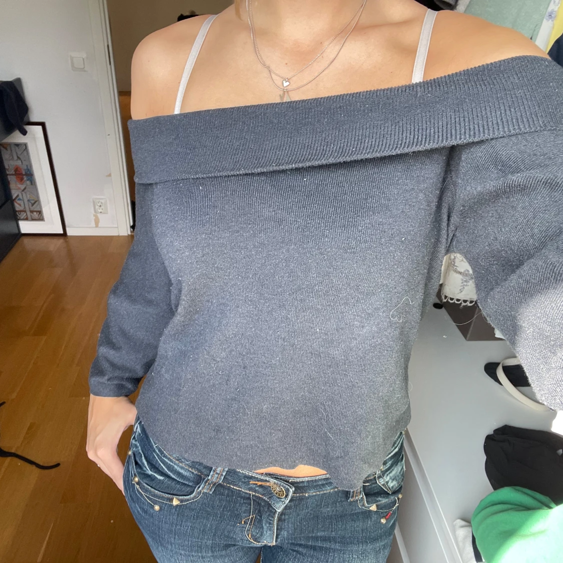 Mörkgrå offshoulder tröja - 91
