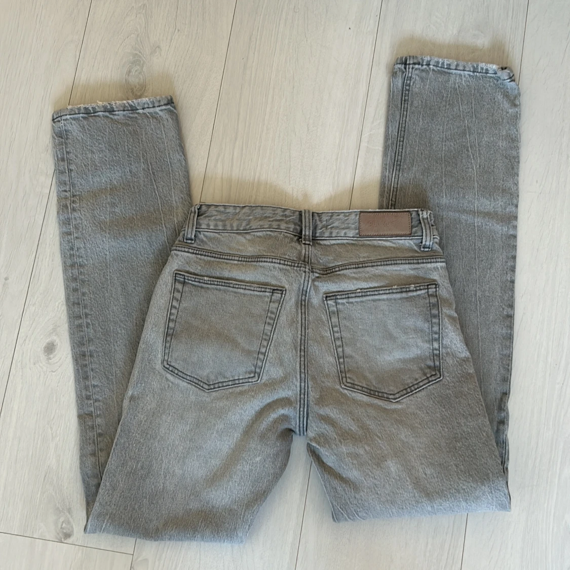 raka grå jeans - 91