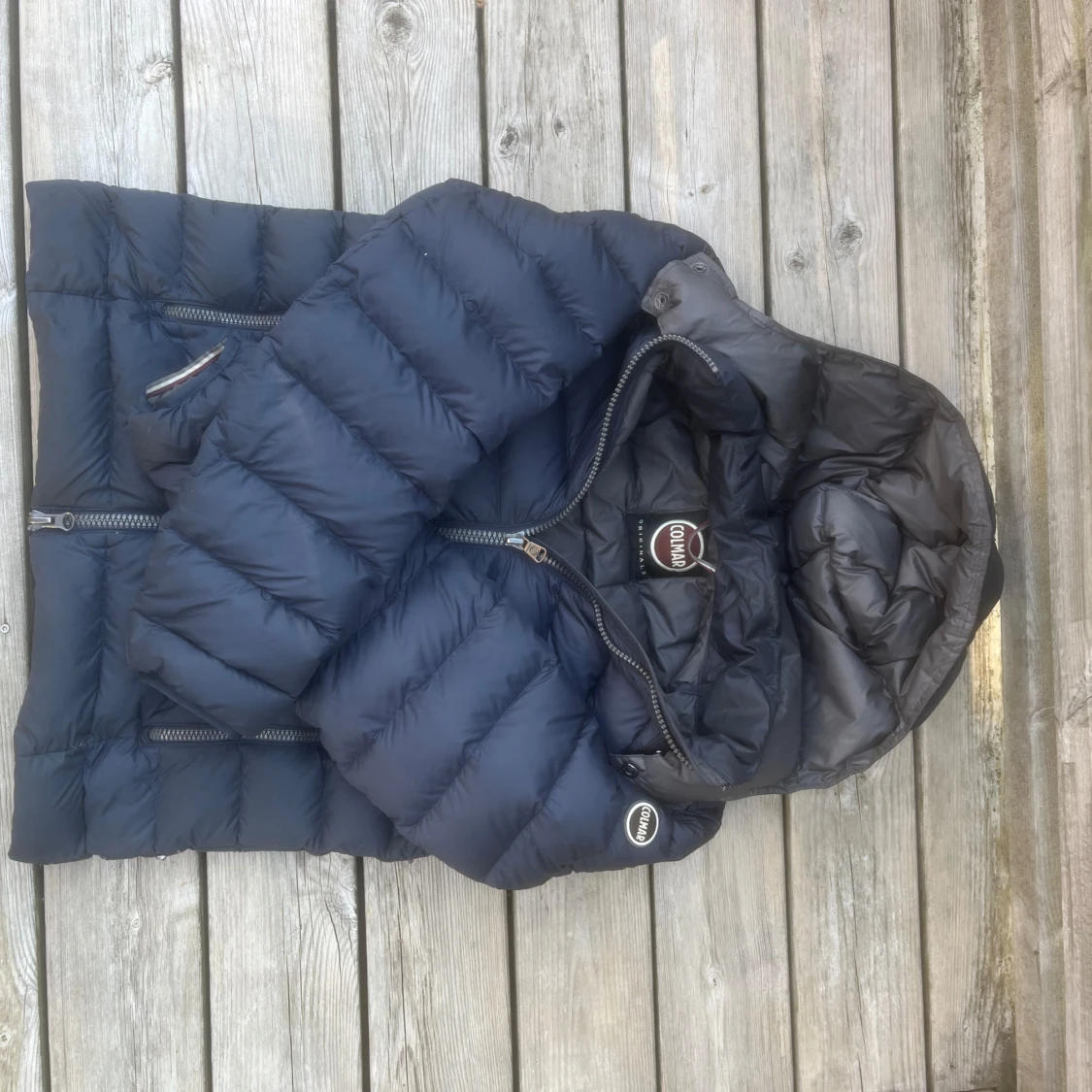 Nu säljer jag min Colmar Jacka!! Nypris 4000 och mitt 1200. Storlek 48, pris kan diskuteras