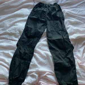 Parachute byxor - Jätte snygga parachute byxor!🤩