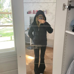 Säljer min vinterjacka från Gant - Säljer vidare. Jag har använt den en vinter. 