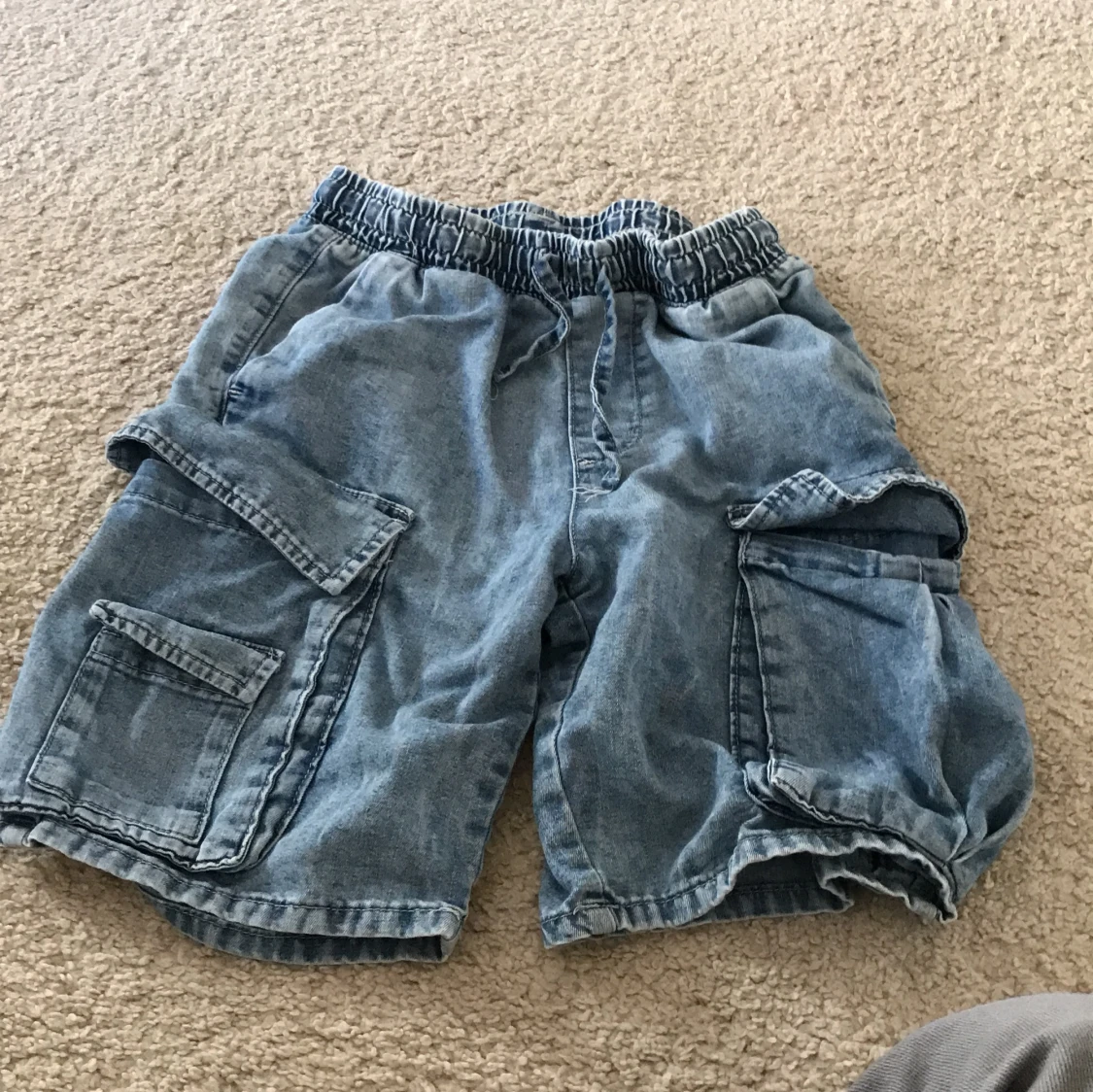 H&M cargo shorts 