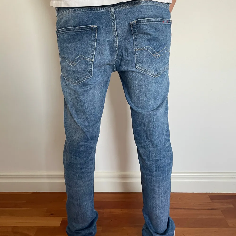 Snygga Replay jeans med en najs ljus färg | storlek 32 | modell Grover | skriv privat för mer information.. Jeans & Byxor.