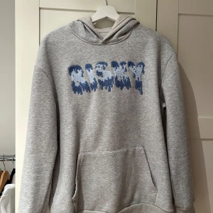 Risky - Jag säljer den för att den passar ej. Använt i bra skick.