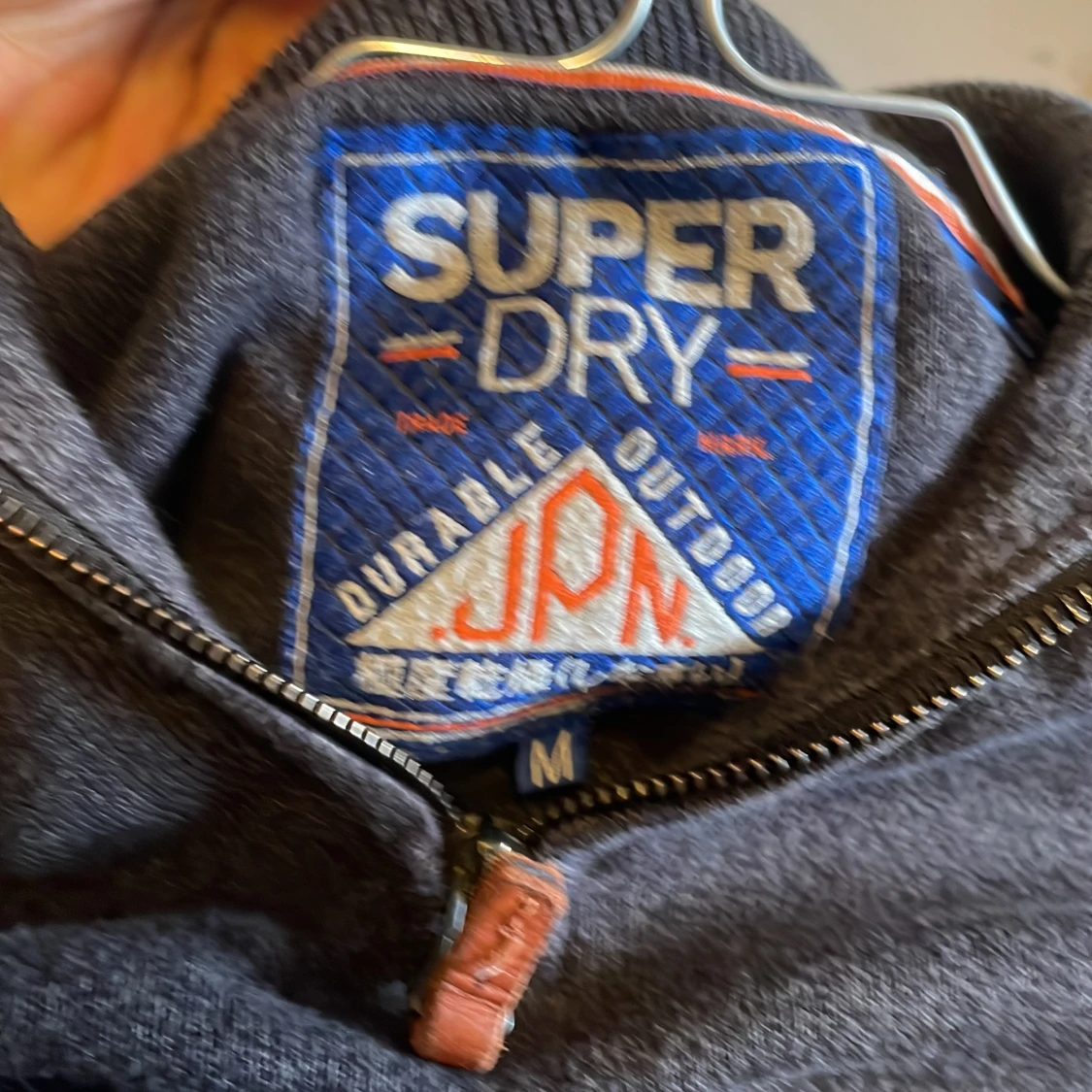 Mörkgrå tröja från Superdry - 91