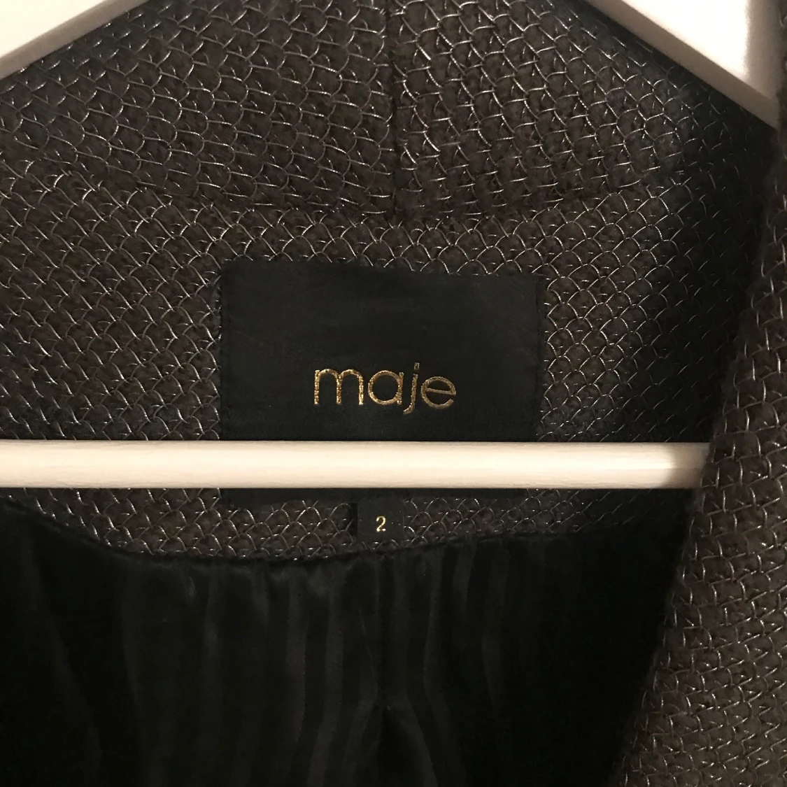 Glittrig kavaj från Maje - 90