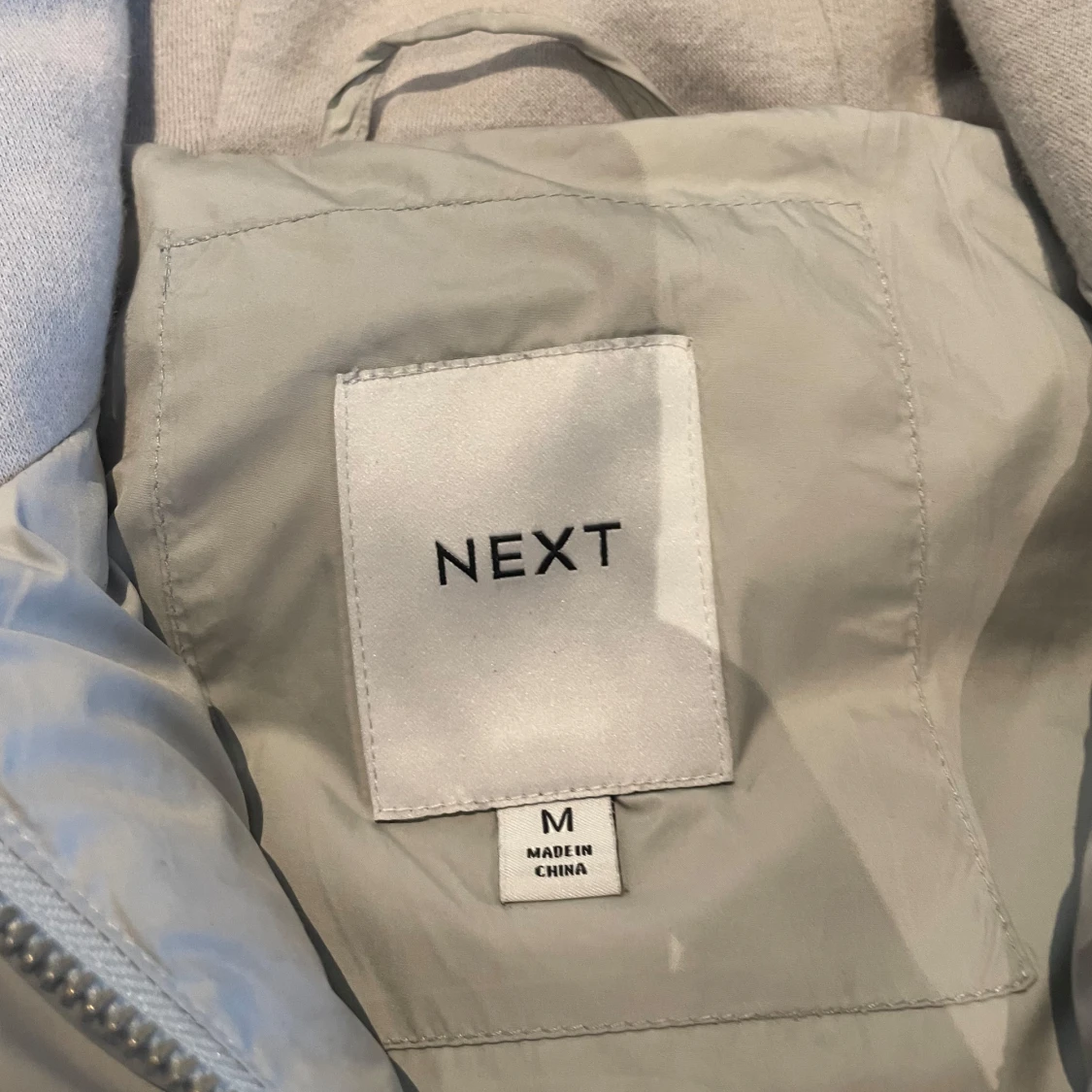 Vit pufferjacka från Next - 91