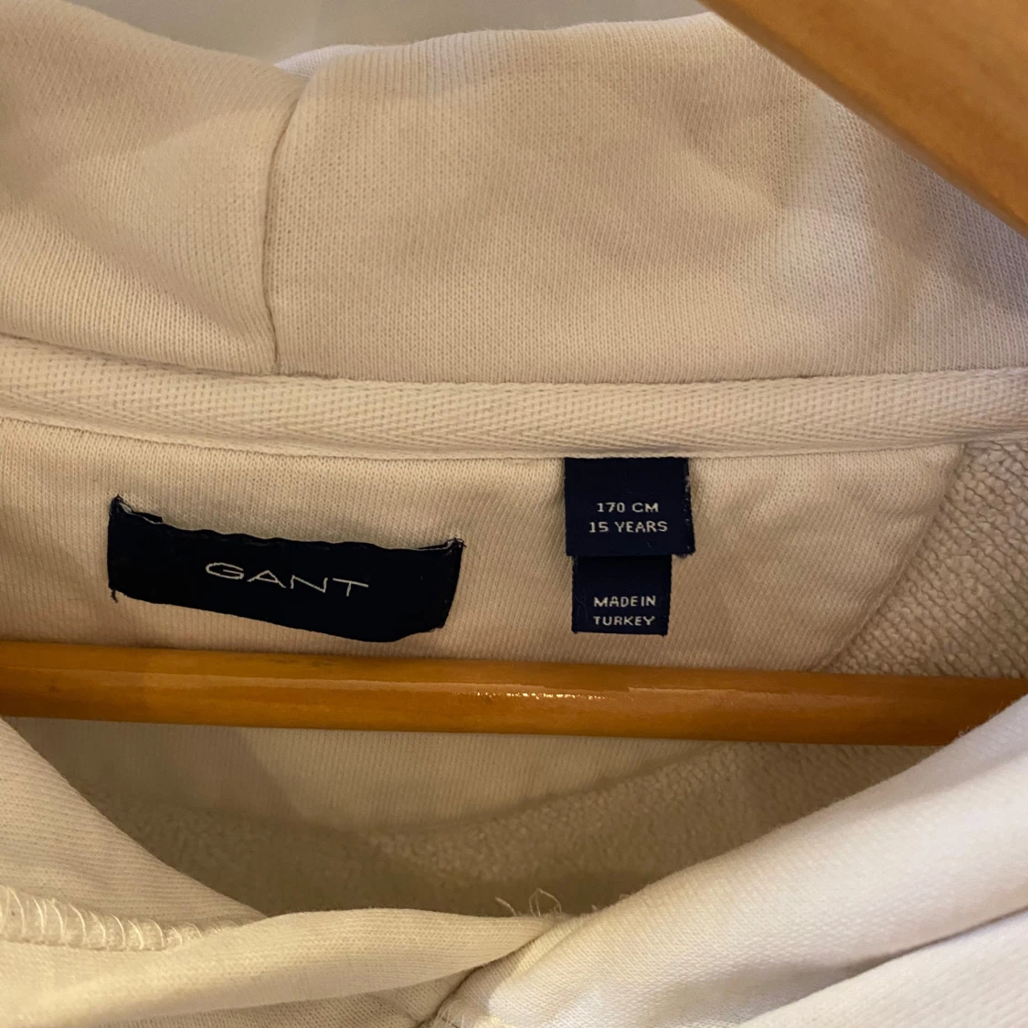 Vit hoodie från GANT🤍 - 90