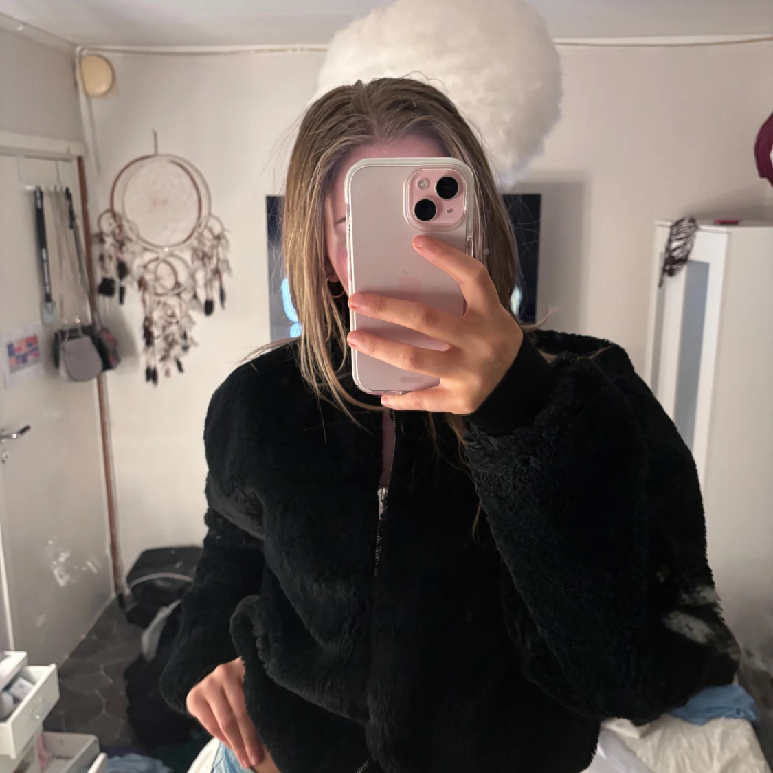 Svart pelsjacka  - 90