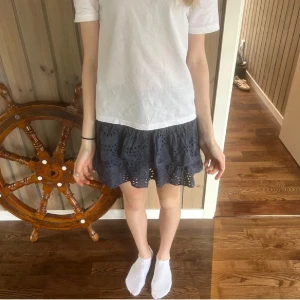 Meet Me There kjol - Super fin kjol från Meet Me There, storlek XSS/XS (minsta storleken) säljer för 400