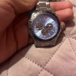 Guess klocka - NO SIZE