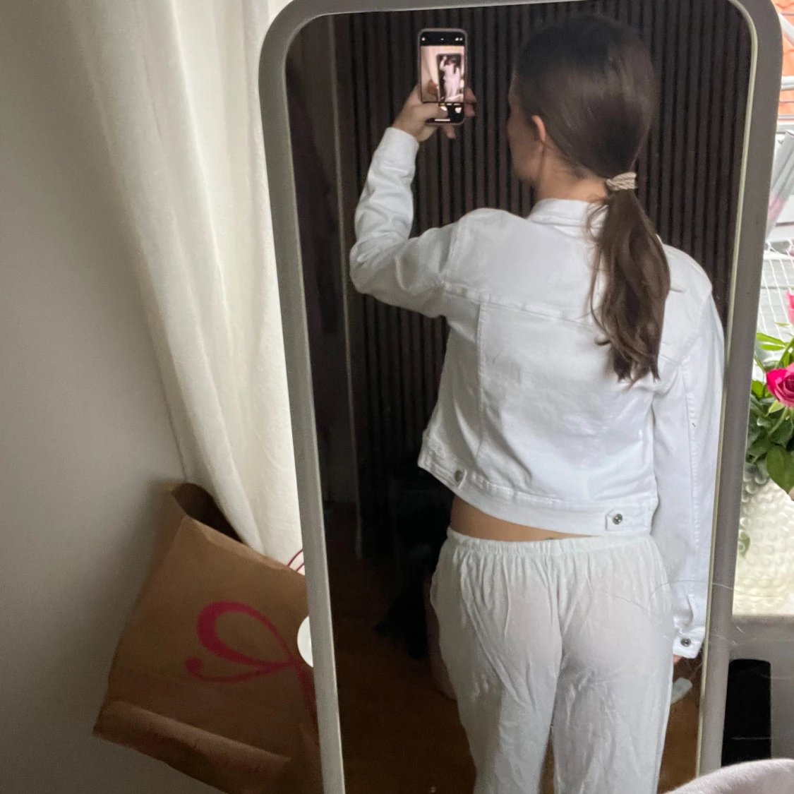 Vit croppad jeansjacka - 91