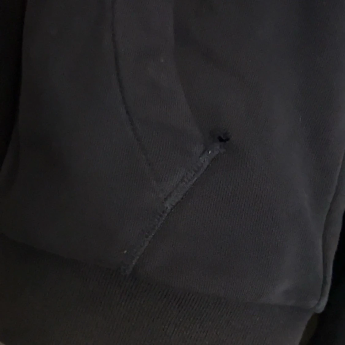 Mörkblå Moncler Hoodie. - 91