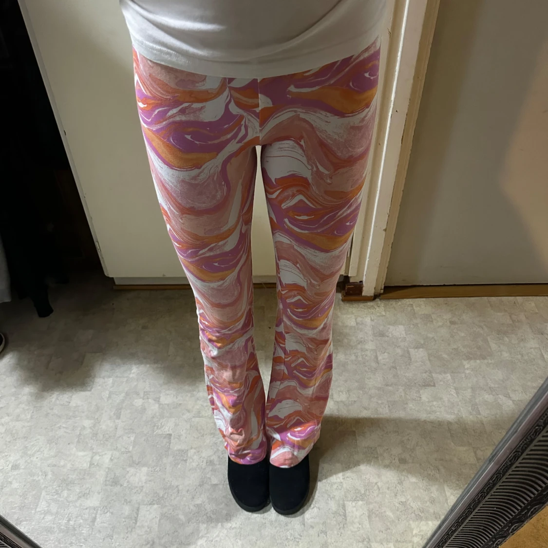 Färgglada byxor från Bik Bok helt nya - 93