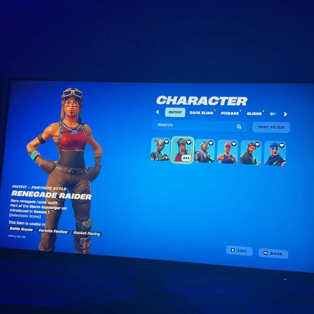 Ett Fortnite konto med RENEGADE RAIDER med TAKE THE L. Accessoarer.