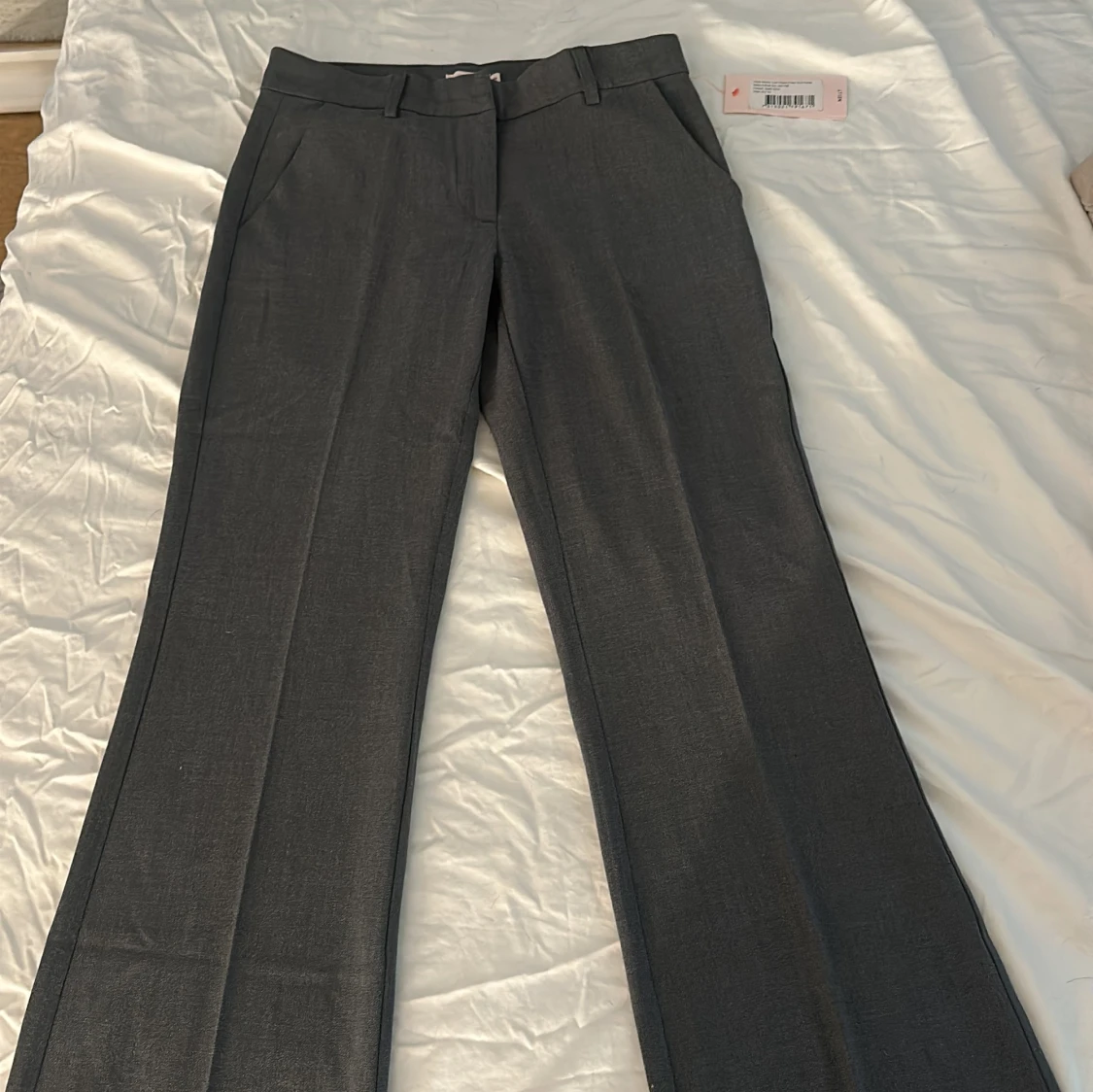 Lågmidjade kostymbyxor (aldrig använda) - 90