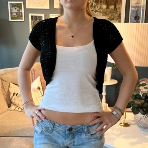 Bolero - Glittrig bolero med paljetter 💖💖